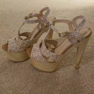 Shoedazzle T strap high heel